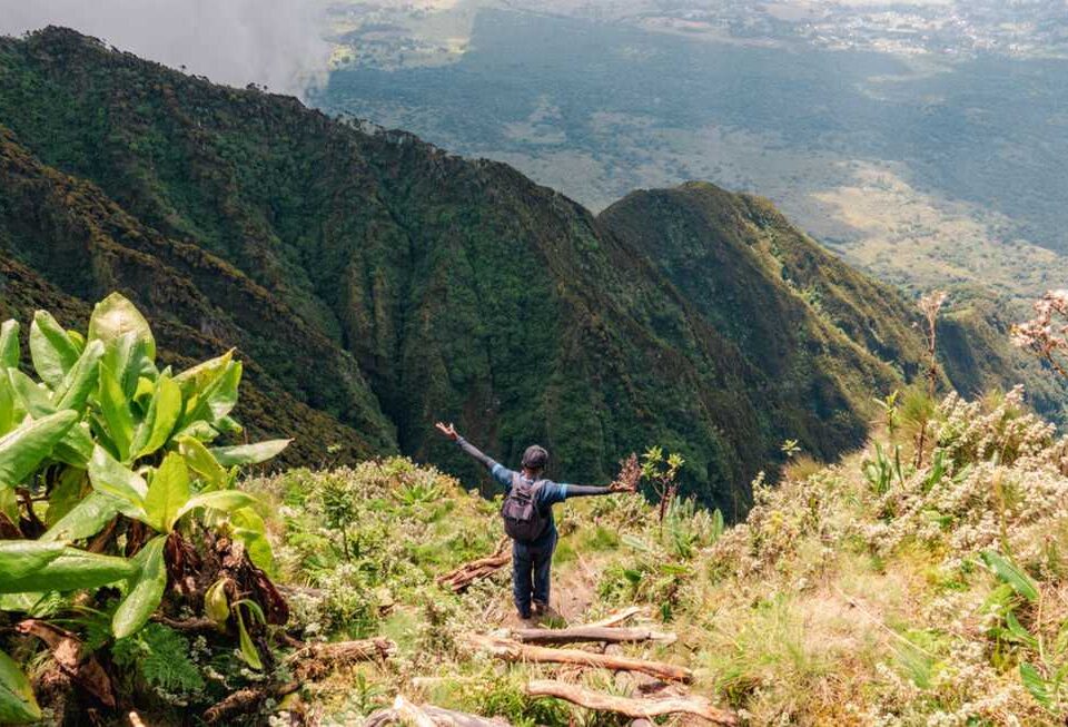 Can Walking Safaris Be Combined with Other Uganda Safaris?